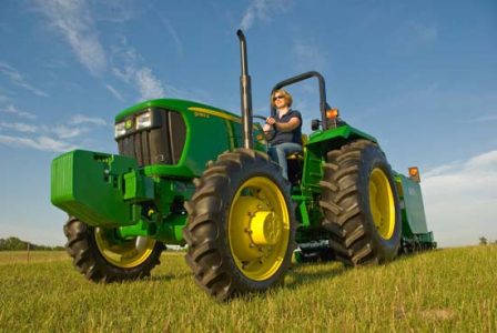 John Deere Offers New Utility Tractor Options Image